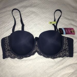 Maidenform push up bra- size 38B NWT